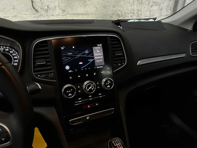 Renault mégane estate 1.0 tce zen 114pk 2022, r-036-xn - afbeelding 18 van  37