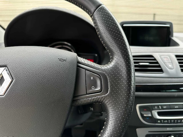 Renault mégane estate 1.2 tce bose 132pk 2014, 2-tpx-66 - afbeelding 11 van  36