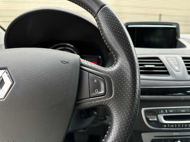 Renault mégane estate 1.2 tce bose 132pk 2014, 2-tpx-66 - afbeelding 11 van  36