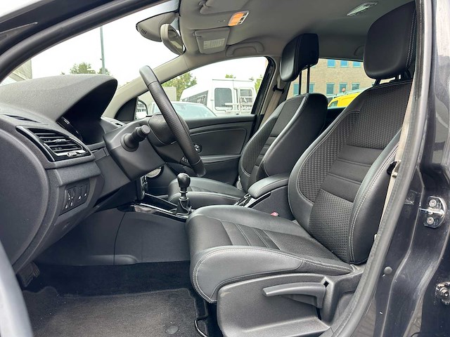 Renault mégane estate 1.2 tce bose 132pk 2014, 2-tpx-66 - afbeelding 21 van  36
