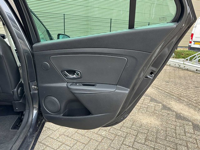 Renault mégane estate 1.2 tce bose 132pk 2014, 2-tpx-66 - afbeelding 26 van  36