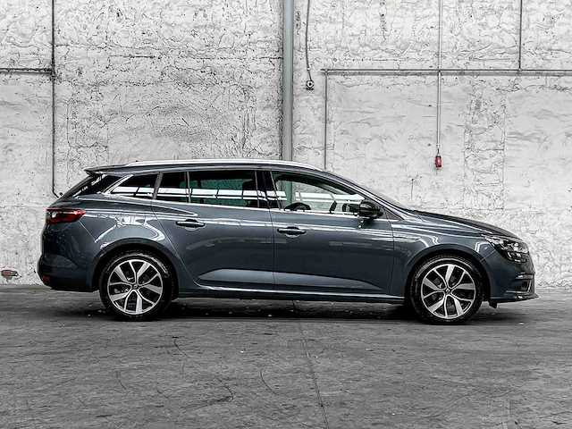 Renault mégane estate 1.3 tce bose 116pk 2020, g-241-xt - afbeelding 32 van  35
