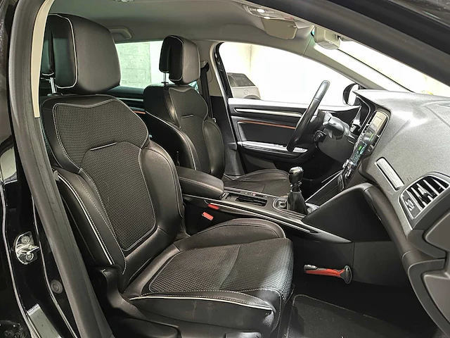 Renault mégane estate 1.3 tce bose 116pk 2020, h-206-fx - afbeelding 35 van  42