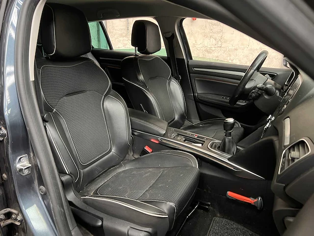 Renault mégane estate 1.3 tce bose 140pk 2020, h-226-pv - afbeelding 35 van  44