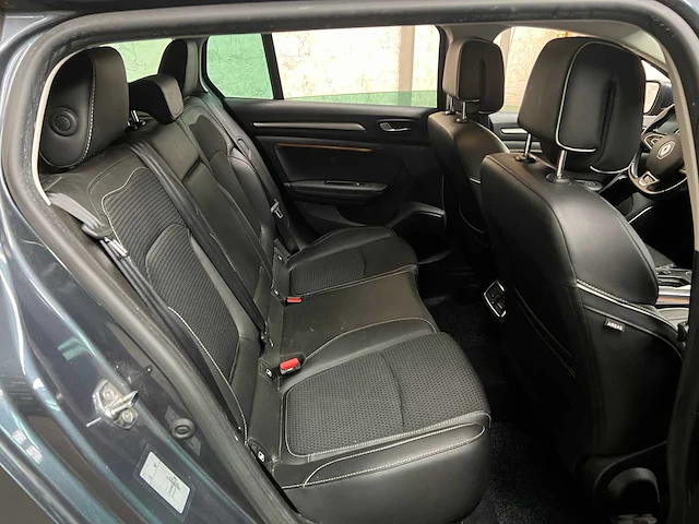 Renault mégane estate 1.3 tce bose 140pk 2020, h-226-pv - afbeelding 37 van  44