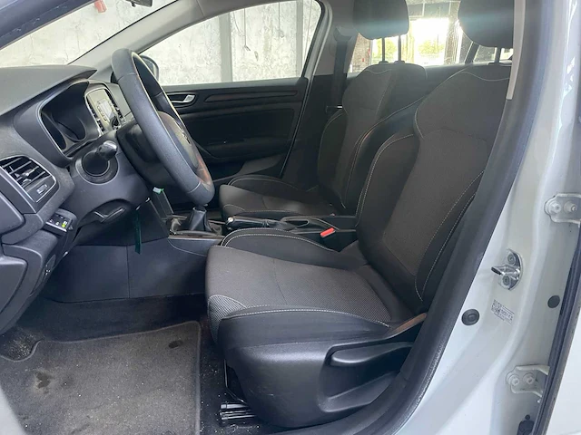 Renault mégane estate 1.3 tce life 102pk 2019, g-407-ld - afbeelding 7 van  36