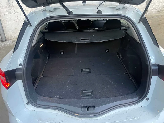 Renault mégane estate 1.3 tce life 102pk 2019, g-407-ld - afbeelding 30 van  36