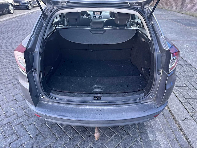 Renault mégane estate 1.4 tce dynamique car 2011 | 64-pfr-3 - afbeelding 13 van  26