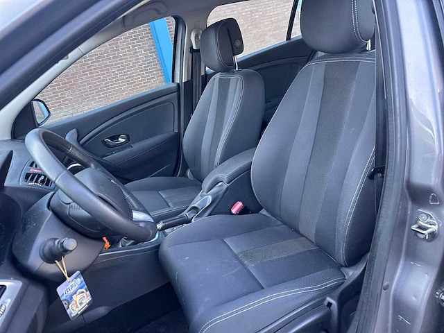 Renault mégane estate 1.4 tce dynamique car 2011 | 64-pfr-3 - afbeelding 2 van  26
