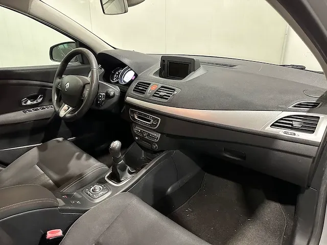 Renault mégane estate 1.5 dci dynamique 05-ksv-1 - afbeelding 3 van  22