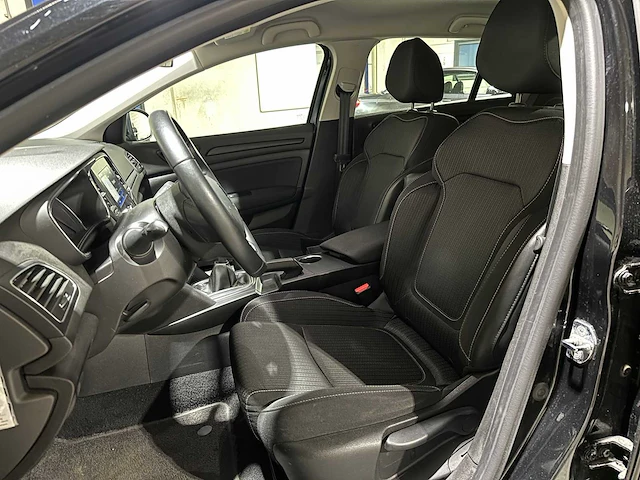 Renault mégane estate 1.5 dci eco2 zen 110pk 2018, sv-284-n - afbeelding 20 van  36