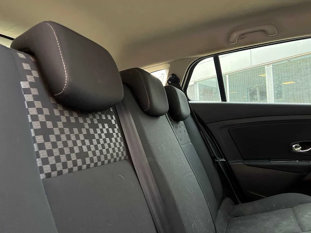 Renault mégane estate 1.5 dci expression | 6-klb-91 - afbeelding 2 van  19
