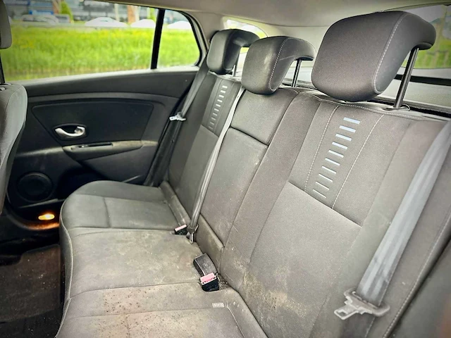 Renault megane estate 1.6 expression, 43-lll-1 - afbeelding 2 van  18