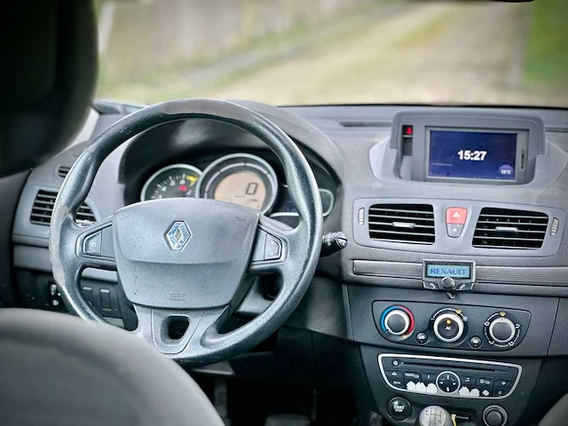 Renault megane estate 1.6 expression, 43-lll-1 - afbeelding 4 van  18