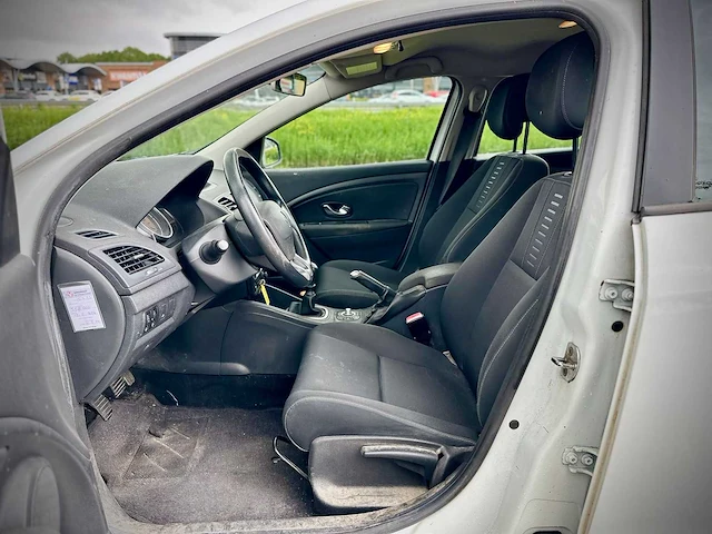 Renault megane estate 1.6 expression, 43-lll-1 - afbeelding 15 van  18