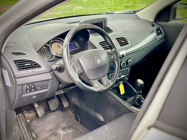 Renault megane estate 1.6 expression, 43-lll-1 - afbeelding 16 van  18