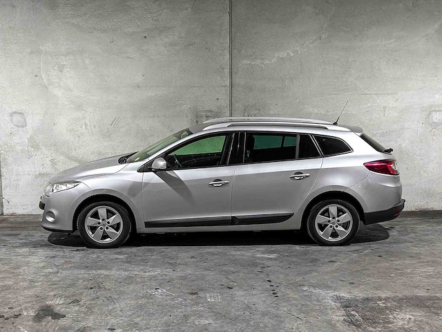 Renault mégane estate 1.9 dci dynamique 131pk 2010, 7-xnn-90 - afbeelding 8 van  40