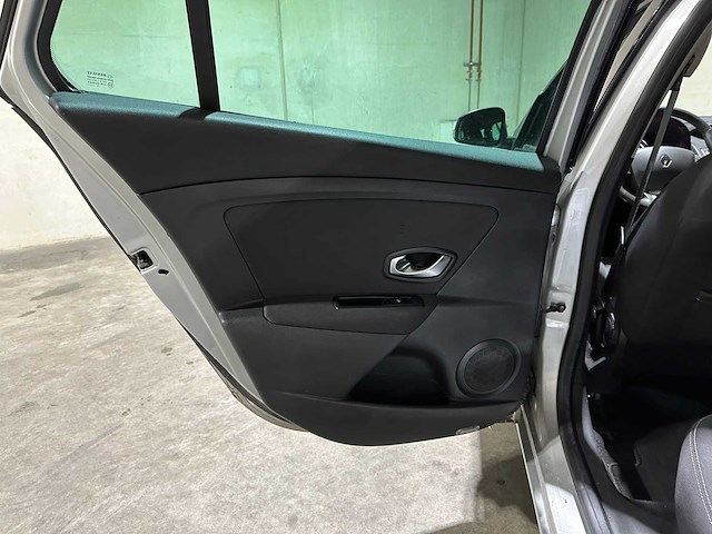 Renault mégane estate 1.9 dci dynamique 131pk 2010, 7-xnn-90 - afbeelding 25 van  40