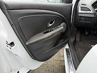 Renault megane sw 1.5 dci energy limited,2016 - afbeelding 30 van  33