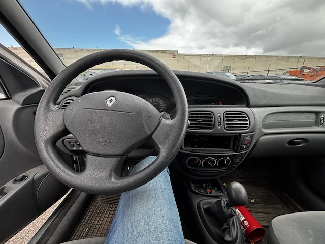 Renault megane,2000 - afbeelding 3 van  32