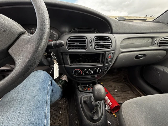 Renault megane,2000 - afbeelding 4 van  32