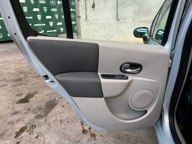 Renault modus 1.4-16v 98pk 2005, 51-rb-dv - afbeelding 19 van  35