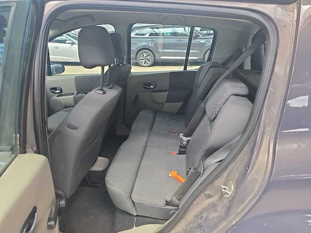 Renault modus 1.4-16v authentique luxe 2005 | 61-tj-jb - afbeelding 7 van  17