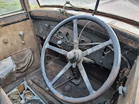 Renault mona stella sedan 1930 - afbeelding 13 van  18