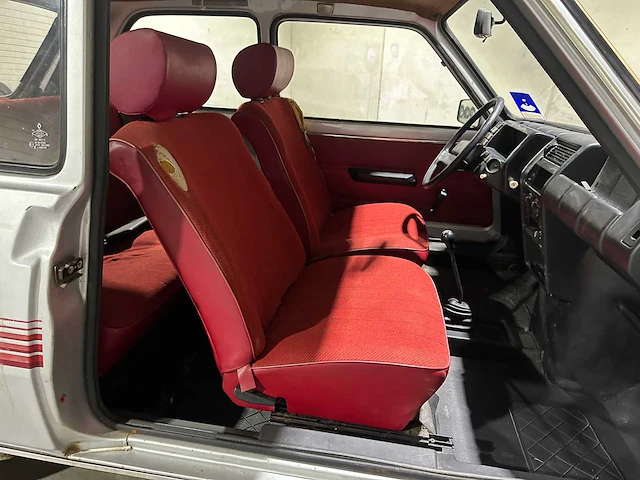 Renault r5 tl 3-deurs 45pk 1983, s-440-lj - afbeelding 25 van  39