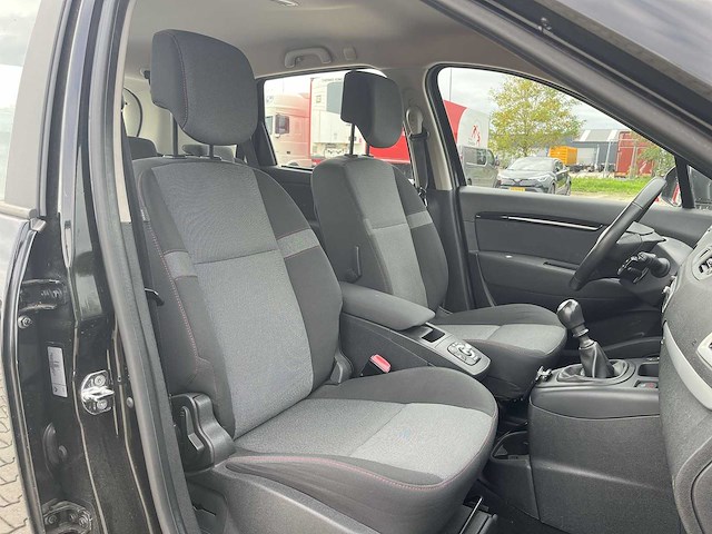 Renault scénic 1.2 tce bose 2014 | g-208-xg - afbeelding 16 van  25