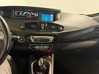 Renault scénic 1.2 tce bose, 9-kzr-67 - afbeelding 2 van  13