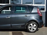 Renault scénic 1.4 tce bose | jk-985-r | 2012 | volledige historie | - afbeelding 18 van  33