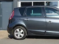 Renault scénic 1.4 tce bose | jk-985-r | 2012 | volledige historie | - afbeelding 22 van  33