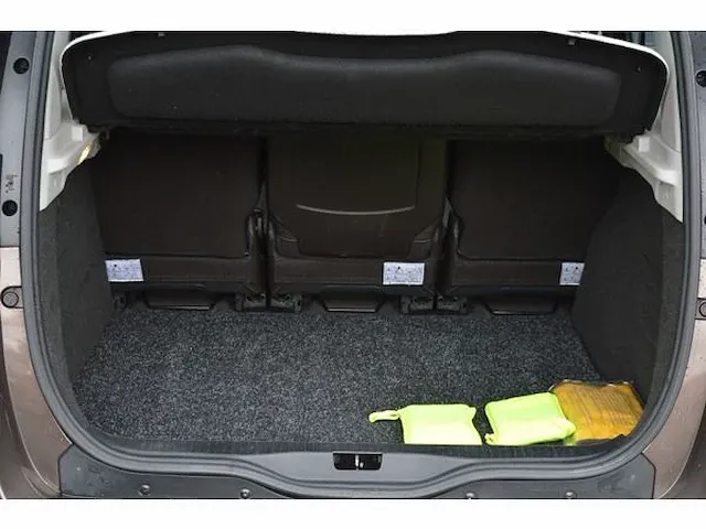 Renault scénic 1.4 tce privilege | 1-xbh-15 | 2010 | volledige historie | - afbeelding 24 van  43