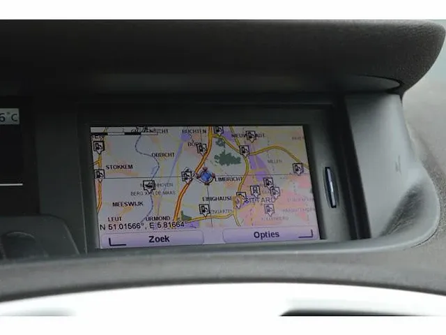 Renault scénic 1.4 tce privilege | 1-xbh-15 | 2010 | volledige historie | - afbeelding 31 van  43