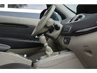 Renault scénic 1.4 tce privilege | 1-xbh-15 | 2010 | volledige historie | - afbeelding 33 van  43