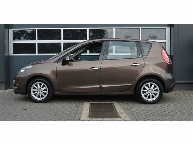 Renault scénic 1.4 tce privilege | 1-xbh-15 | 2010 | volledige historie | - afbeelding 40 van  43