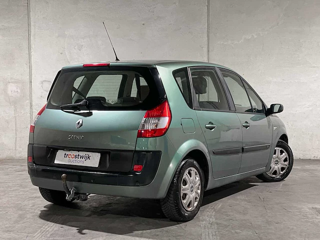 Renault scénic 1.6-16v dynamic comfort 111pk 2005, 28-sf-kn - afbeelding 2 van  39