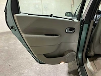 Renault scénic 1.6-16v dynamic comfort 111pk 2005, 28-sf-kn - afbeelding 24 van  39