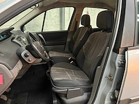 Renault scénic 1.6-16v expr. basis 113pk 2004, 20-pr-dk - afbeelding 8 van  30