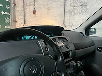 Renault scénic 1.6-16v expr. basis 113pk 2004, 20-pr-dk - afbeelding 17 van  30