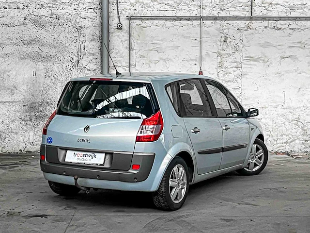 Renault scénic 1.6-16v expr. basis 113pk 2004, 20-pr-dk - afbeelding 28 van  30
