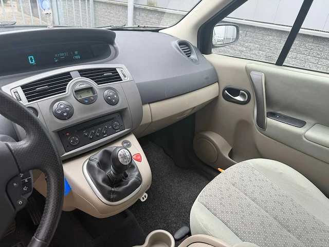 Renault scénic 1.6-16v priv. comf , 22-tx-pt - afbeelding 22 van  22