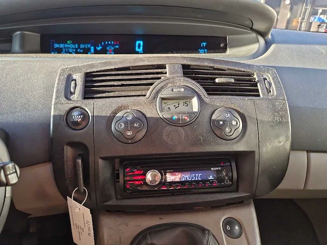 Renault scénic 1.6-16v priv. comf , 62-pr-nl - afbeelding 2 van  15