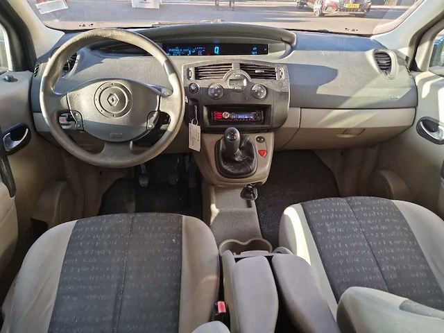 Renault scénic 1.6-16v priv. comf , 62-pr-nl - afbeelding 14 van  15
