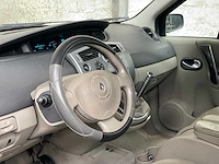 Renault scénic 1.6-16v priv.luxe 113pk 2004, 97-ntg-1 - afbeelding 10 van  38