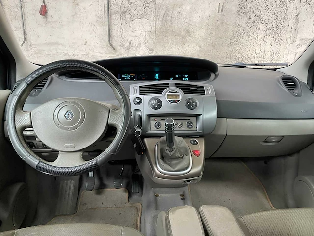 Renault scénic 1.6-16v priv.luxe 113pk 2004, 97-ntg-1 - afbeelding 11 van  38
