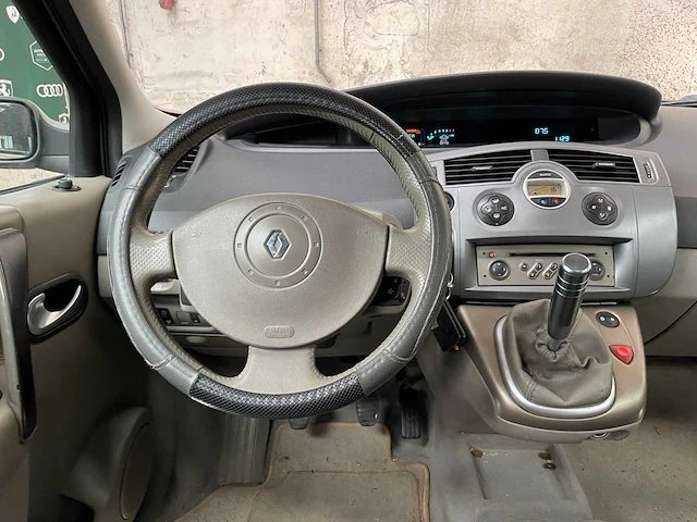 Renault scénic 1.6-16v priv.luxe 113pk 2004, 97-ntg-1 - afbeelding 13 van  38