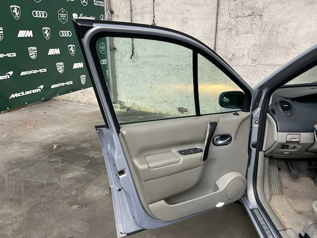 Renault scénic 1.6-16v priv.luxe 113pk 2004, 97-ntg-1 - afbeelding 20 van  38