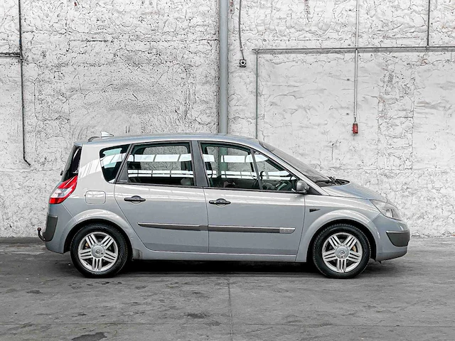 Renault scénic 1.6-16v priv.luxe 113pk 2004, 97-ntg-1 - afbeelding 38 van  38